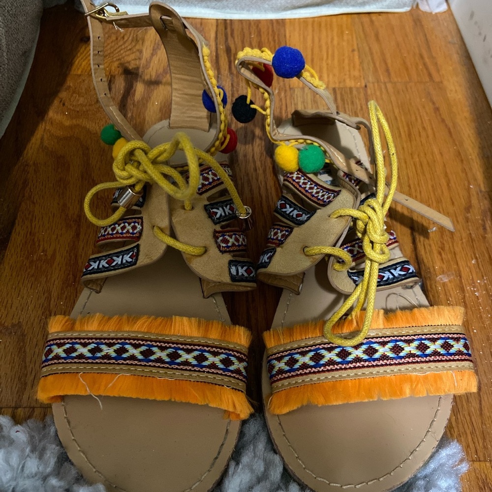 Colorful flat sandals - Picture 2 of 2